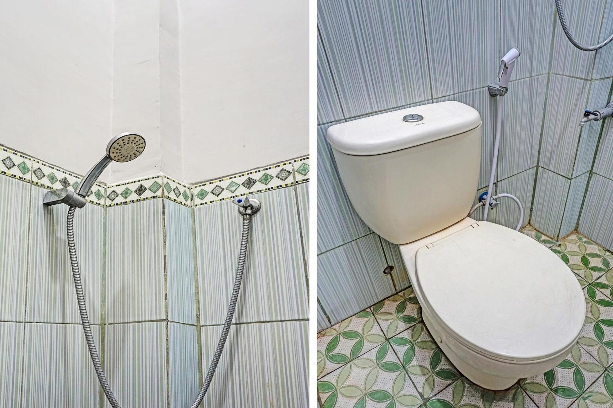 Oyo 91599 Penginapan Mutiara Madiun Extérieur photo